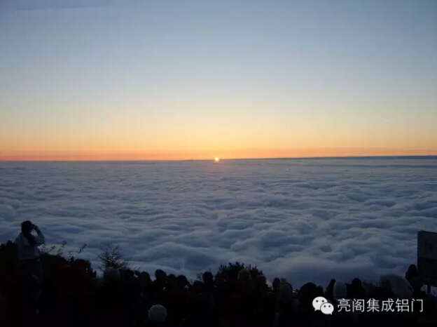 山川，亮閣，代理