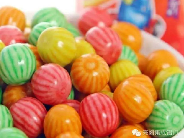 鋁門(mén)窗廠(chǎng)家,鋁合金門(mén)窗十大品牌,那些年吃過(guò)的零食－－西瓜泡泡糖