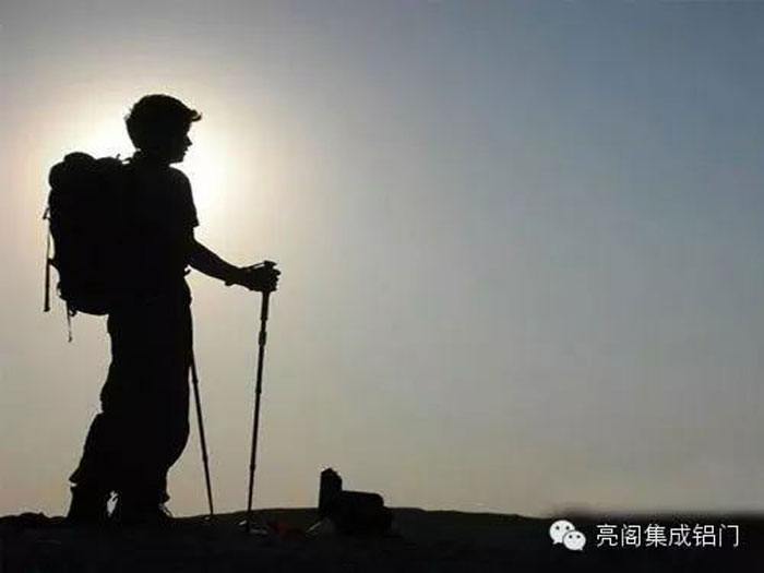 鋁門(mén)窗廠(chǎng)家,鋁門(mén)窗十大品牌,鋁合金門(mén)窗代理