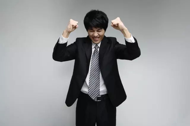亮閣門(mén)窗積分制管理—6月9日快樂(lè )會(huì )議圓滿(mǎn)落幕！