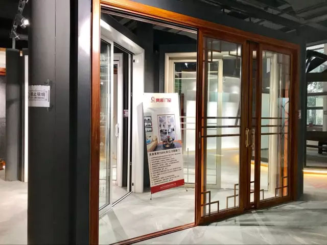 喬遷大吉｜亮閣門(mén)窗1000多平米全球營(yíng)銷(xiāo)中心以及新展廳入伙啦！