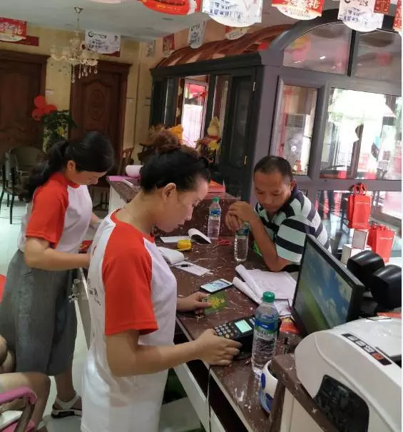 熱烈祝賀亮閣門(mén)窗江西樂(lè )平店周年慶典圓滿(mǎn)落幕！
