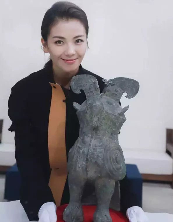 國家寶藏｜濤姐緣牽婦好鸮尊！