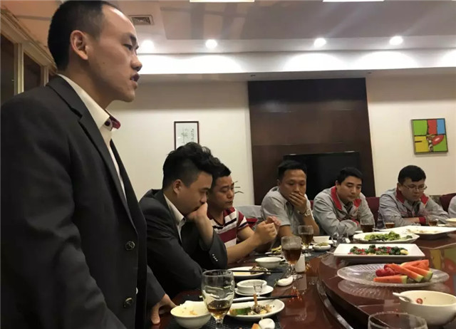 亮閣門(mén)窗｜家庭文化系列報道之——傳承孝道文化！