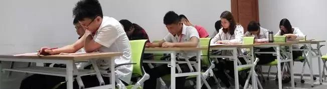 聚勢奮進(jìn)，共創(chuàng  )新時(shí)代｜亮閣門(mén)窗新晉家人專(zhuān)業(yè)知識通關(guān)考核！