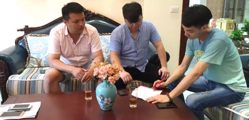 熱烈祝賀亮閣門(mén)窗與和君智業(yè)達成戰略合作關(guān)系！
