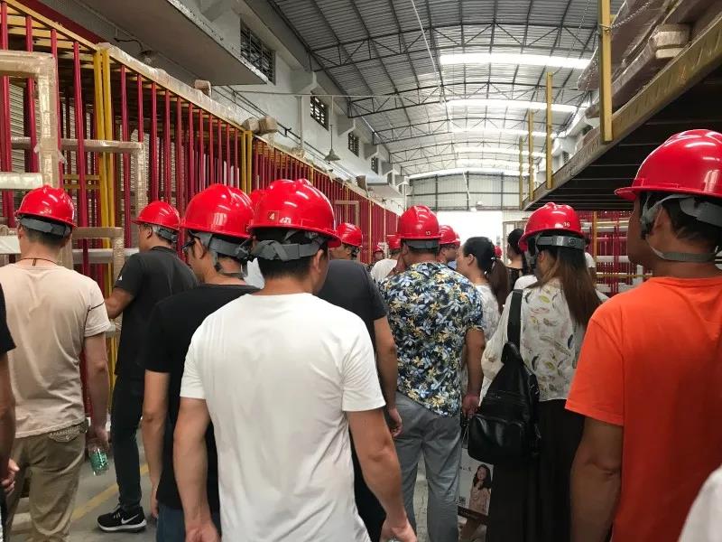 建博會(huì )｜亮閣門(mén)窗為什么不參展也這么火熱？